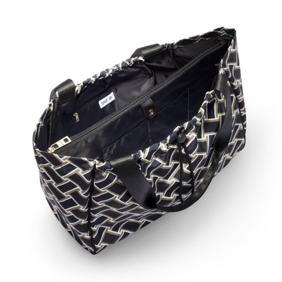 DVF for Target vintage, weave neutral tote - Picture 2 of 3